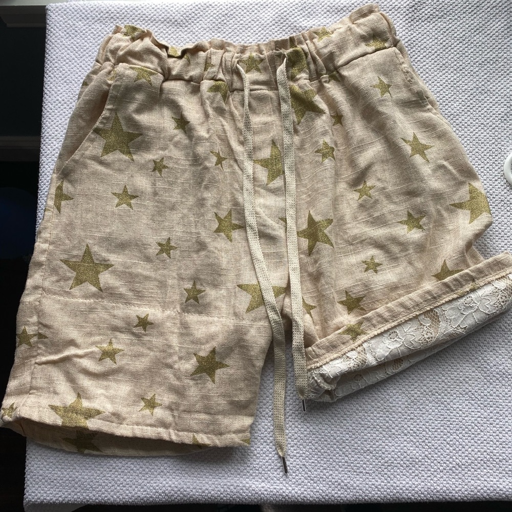 Brand Bazar Star Shorts. Light weight linen for the summer!
